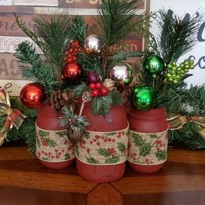 Farmhouse Rustic Distressed Holiday Mason Jar Set